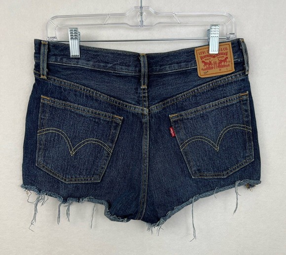 Levis 501 Womens Button-Fly Cut-Off Dark Denim Jean Shorts Size 28 Measured 30 - Picture 4 of 8